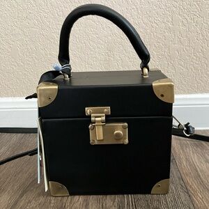 Antonio Melanie x Courtney Grow Square Bag Black Detachable Strap NWT